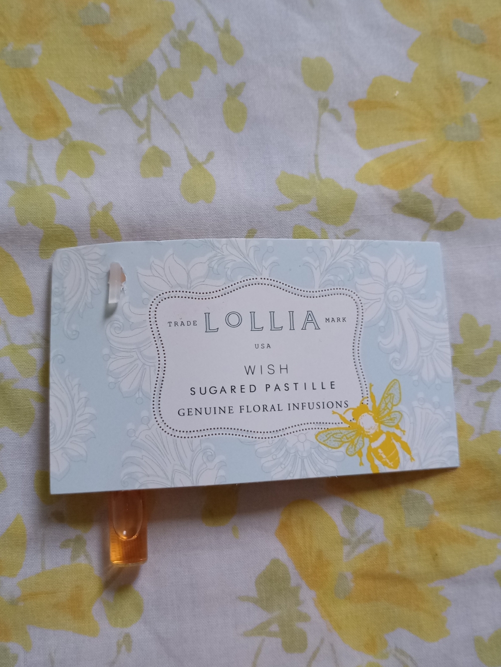 Lolli Wish Floral Perfume Sample - Pale Blue & Yellow